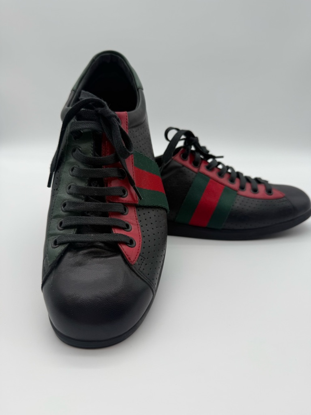 Gucci Ace Black Leather Sneakers with Red & Green Web Stripe - size 37.5
